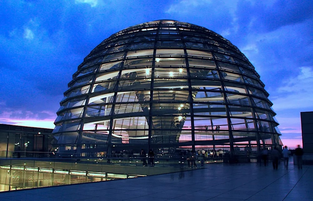 Norman Foster: Pioneering Modernism and Sustainability in Architecture